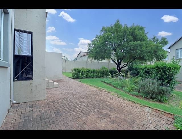 2 BEDROOM APARTMENT FOR SALE IN NORTHGATE
